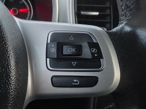 Used 2013 Volkswagen Beetle TDI FWD image 24