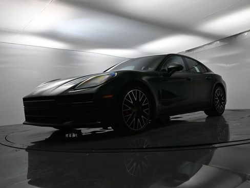 Used 2025 Porsche Panamera 4S image 48