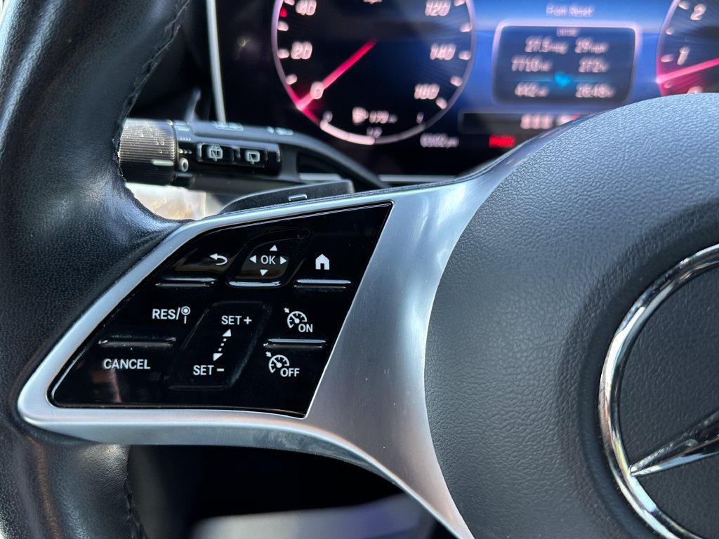 Used 2024 Mercedes-Benz GLC 300 image 25