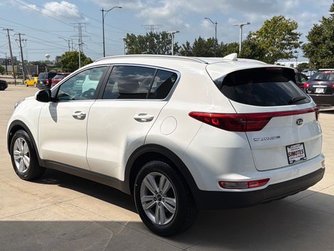Used 2017 Kia Sportage LX w/ LX Popular Package FWD image 6