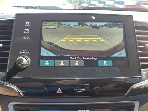 Used 2025 Honda Passport EX-L image 22