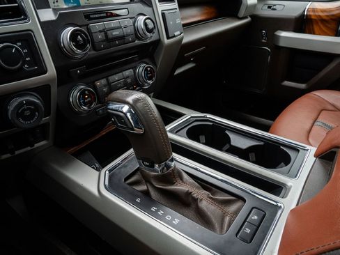 Used 2018 Ford F150 King Ranch w/ Equipment Group 601A Luxury image 19