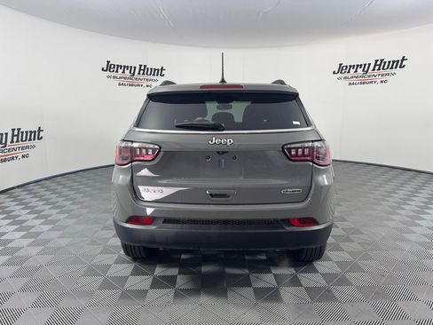 Used 2023 Jeep Compass Latitude w/ Sun and Sound Group image 10