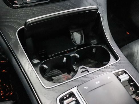 Used 2022 Mercedes-Benz GLC 300 image 25