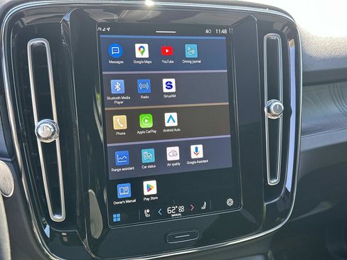 Certified 2023 Volvo C40 P8 Recharge Ultimate w/ Protection Package Premier image 11