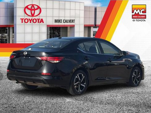 Used 2024 Nissan Sentra SV FWD image 5
