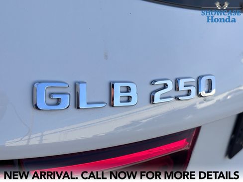 Used 2023 Mercedes-Benz GLB 250 image 9