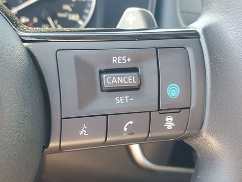 Certified 2023 Nissan Rogue SV FWD image 27