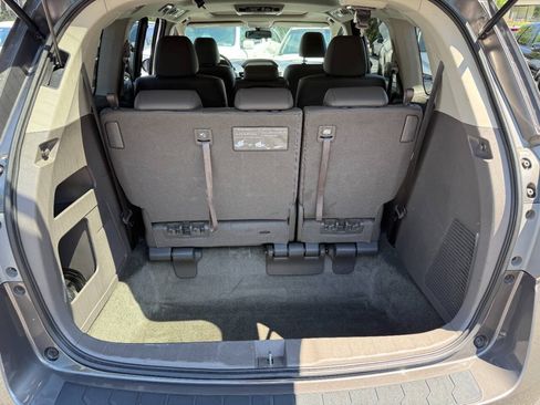 Used 2016 Honda Odyssey Touring Elite image 35