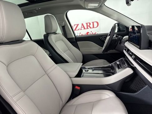 New 2026 Lincoln Aviator 2WD image 19