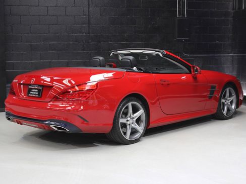 Used 2017 Mercedes-Benz SL 550 image 15