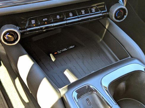 New 2026 Chevrolet Equinox EV RS image 35