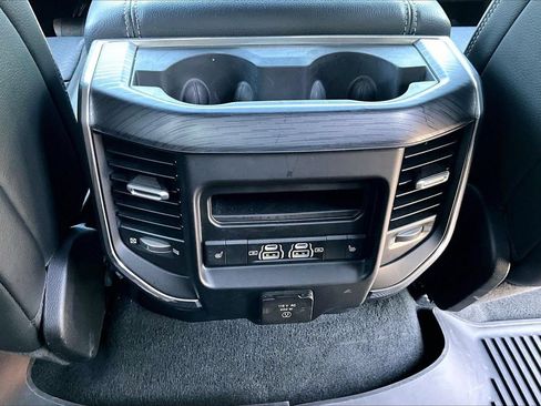 Used 2024 RAM 1500 Laramie AWD/4WD image 16