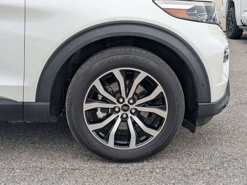 Used 2020 Ford Explorer ST w/ Premium Technology Package image 11