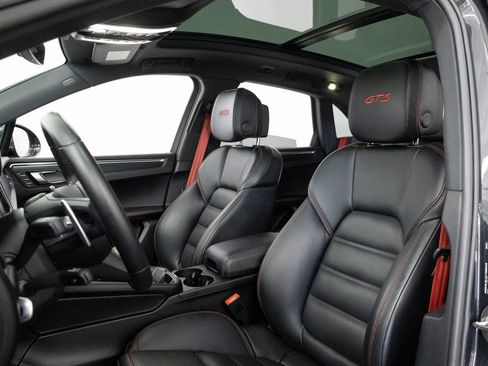 Used 2024 Porsche Macan GTS AWD/4WD image 5