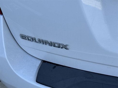 Used 2017 Chevrolet Equinox LS image 27