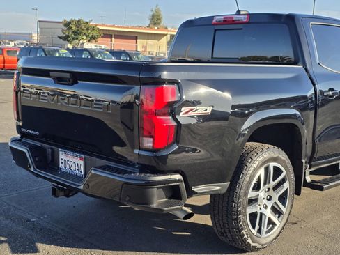 Used 2024 Chevrolet Colorado Z71 w/ Z71 Convenience Package 2 image 9