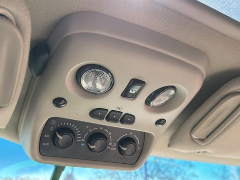 Used 2003 Cadillac Escalade AWD image 21