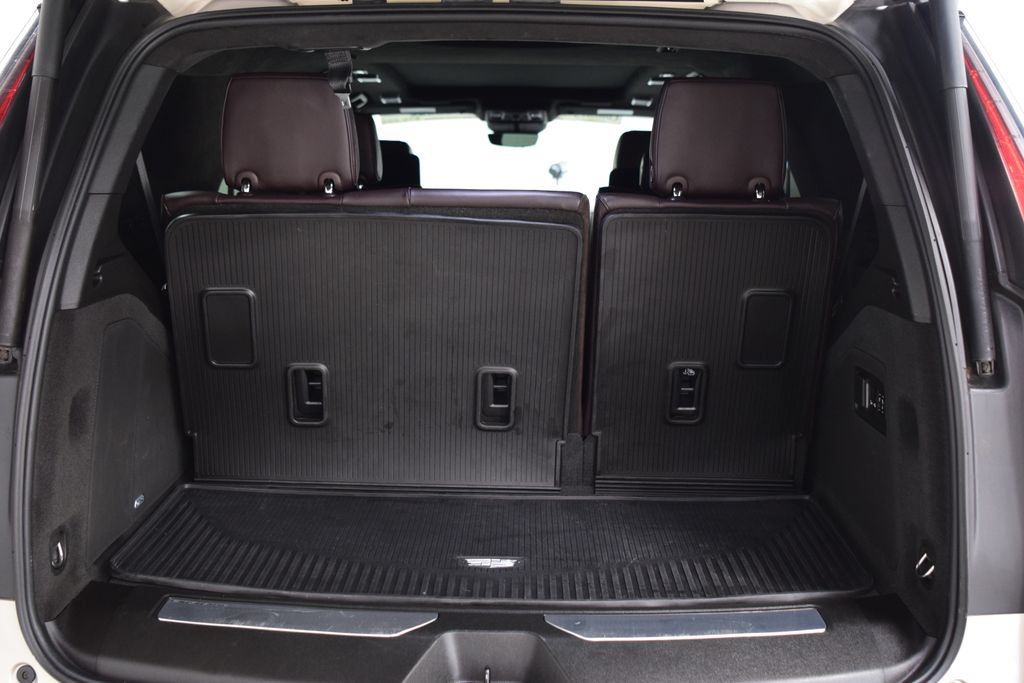 Used 2023 Cadillac Escalade Premium Luxury Platinum AWD/4WD image 24