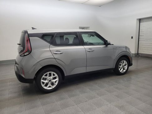 Used 2025 Kia Soul LX w/ LX Technology Package image 10