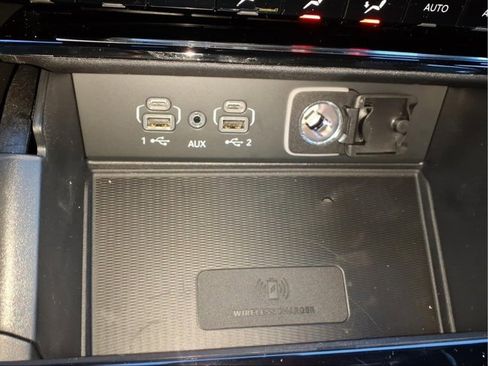 New 2025 Jeep Grand Cherokee 4WD image 15