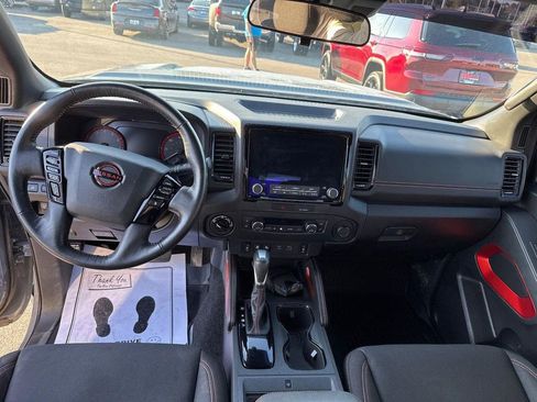 Used 2023 Nissan Frontier PRO-4X w/ Pro Convenience Package image 12