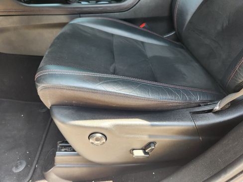 Used 2021 Dodge Durango R/T w/ Blacktop Package AWD/4WD image 22