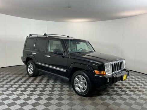 Used 2007 Jeep Commander Limited AWD/4WD image 3