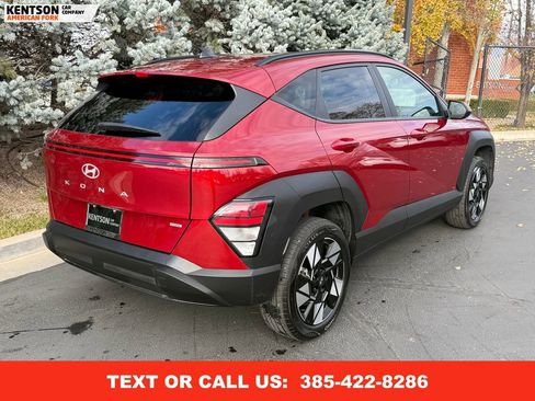 Used 2025 Hyundai Kona SEL image 9
