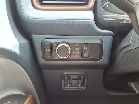 Used 2022 Ford Maverick Lariat w/ Lariat Luxury Package AWD/4WD image 12