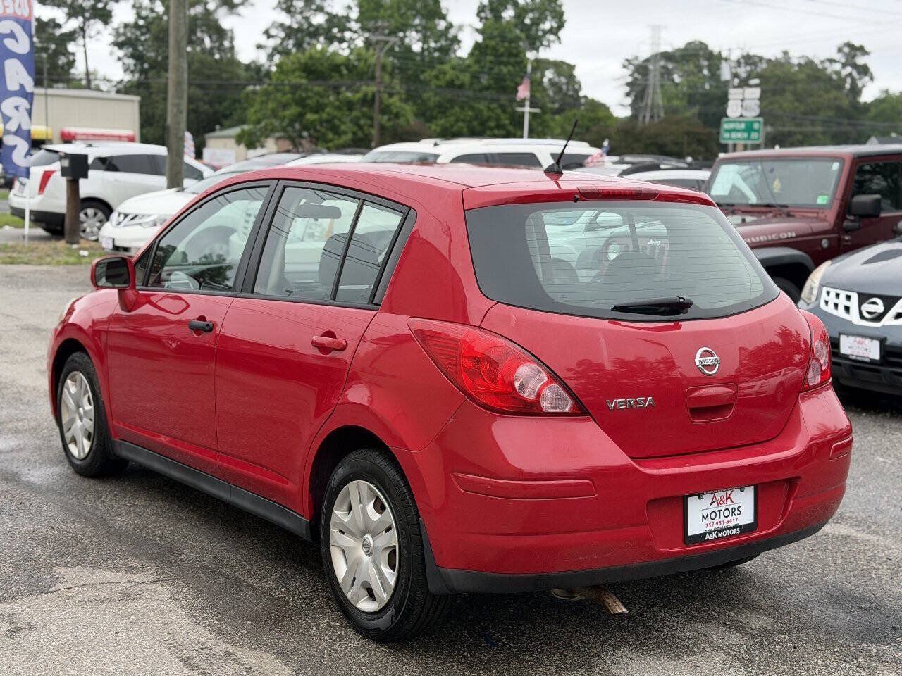 Used 2010 Nissan Versa 1.8 S w/ PWR Plus Pkg FWD image 6