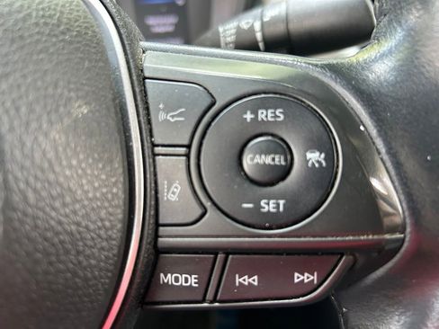 Used 2020 Toyota Corolla SE FWD image 17