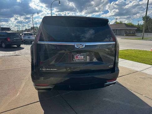 Used 2022 Cadillac Escalade ESV Premium Luxury Platinum AWD/4WD image 8