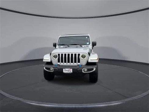 Used 2023 Jeep Wrangler Sahara w/ Cold Weather Group image 3