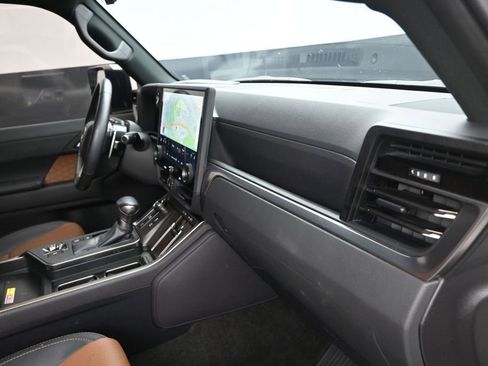 New 2026 Chevrolet Silverado 2500 High Country w/ High Country Premium Package AWD/4WD image 23