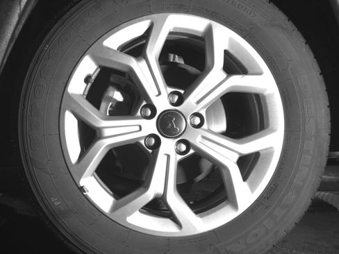 Used 2025 Jeep Compass Latitude image 14