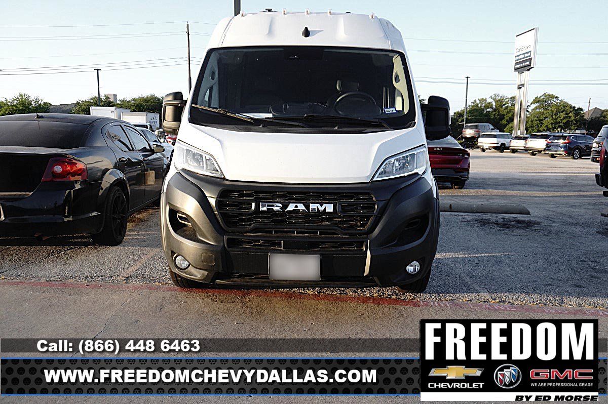 Used 2024 RAM ProMaster 2500 w/ Convenience Group FWD image 3