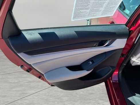 Used 2019 Honda Accord LX image 18