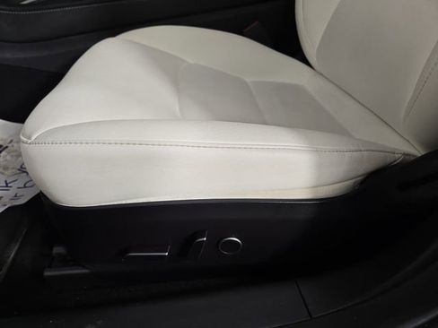 Used 2022 Tesla Model 3 Performance image 30