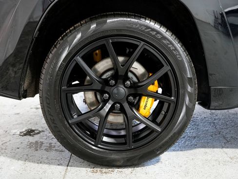 Used 2018 Jeep Grand Cherokee Trackhawk AWD/4WD image 41