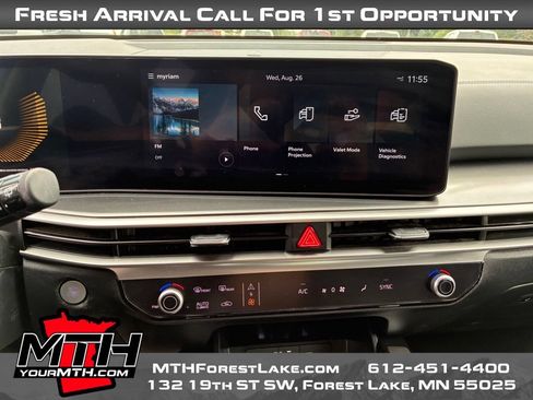 Used 2025 Kia Sorento EX AWD/4WD image 12