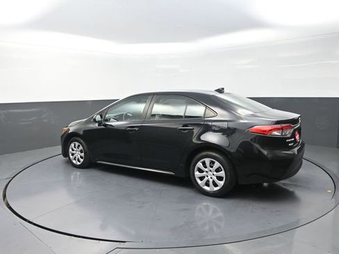 Used 2024 Toyota Corolla LE FWD image 55