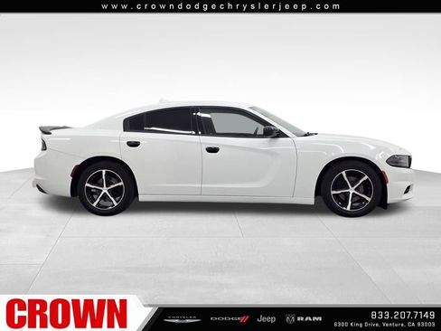 Used 2017 Dodge Charger SXT w/ Driver Confidence Group image 8