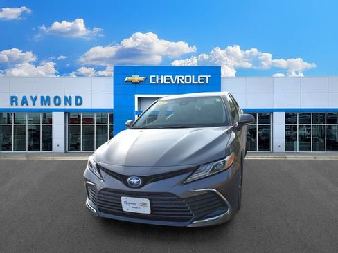 Used 2024 Toyota Camry XLE w/ Navigation Package FWD image 7