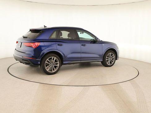 Certified 2025 Audi Q3 2.0T Premium w/ Convenience Package image 7
