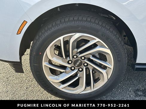 New 2026 Lincoln Navigator L Reserve AWD/4WD image 11