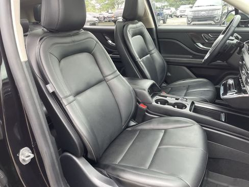 Used 2024 Lincoln Corsair AWD w/ Equipment Group 101A image 14