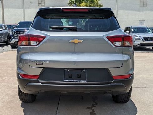 Used 2024 Chevrolet TrailBlazer LS FWD image 7