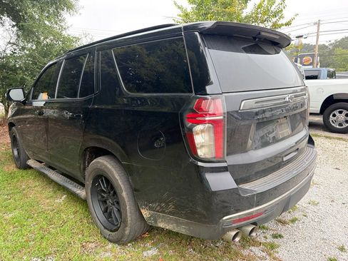 Used 2022 Chevrolet Tahoe Z71 w/ Z71 Off-Road Package AWD/4WD image 4