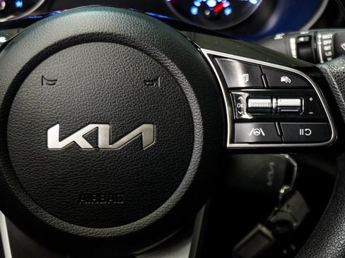 Used 2024 Kia Forte LXS FWD image 13